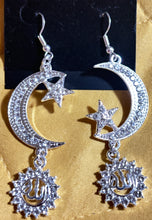 Anura Earrings