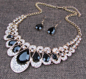 Sabirah Necklace Set