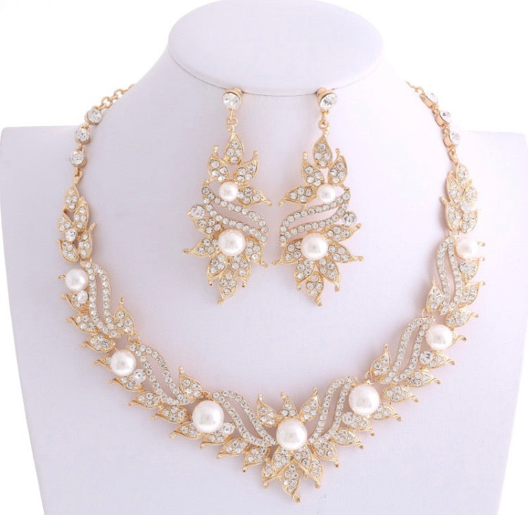 Asia Necklace Set